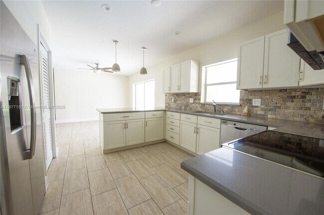 Building Photo - 18370 SW 292nd St