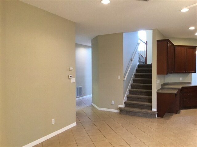 Building Photo - 1545 Amaryllis Cir