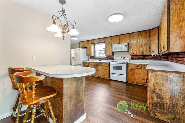 Building Photo - Applicances included! 2 Bedroom 2 Bathroom...