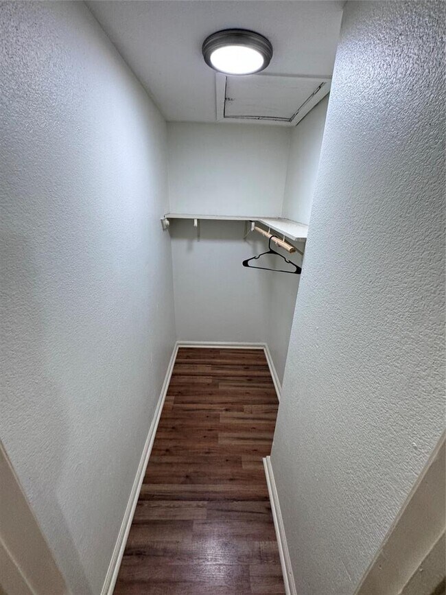 Building Photo - 8207 Sam Rayburn Dr