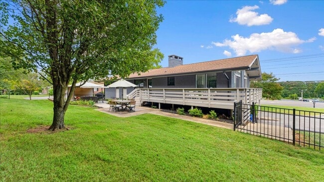 Building Photo - Renovated Mid-Century Modern Home in Belmont West with Finished Basement & Fenced Yard