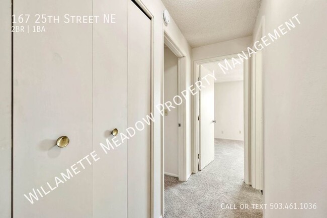 Building Photo - Spacious 2-Bedroom Upstairs Apartment with...