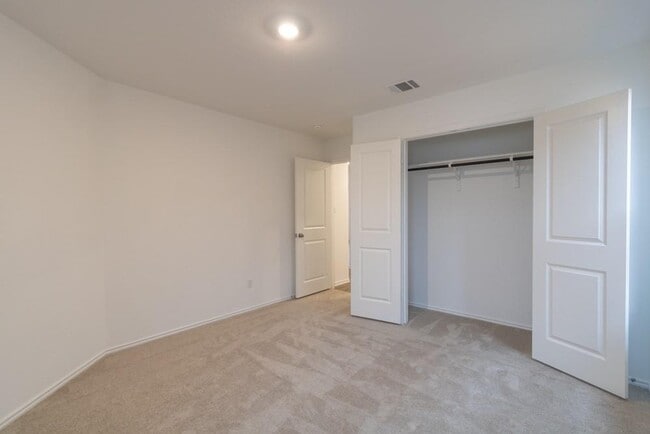 Building Photo - 309 Canley Lp