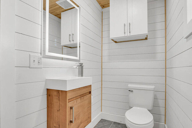 Building Photo - 498 Alabama St