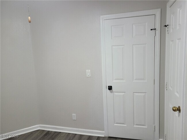 Building Photo - 6277 Elvido Ave