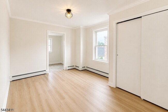 Building Photo - 115 Columbus Pl
