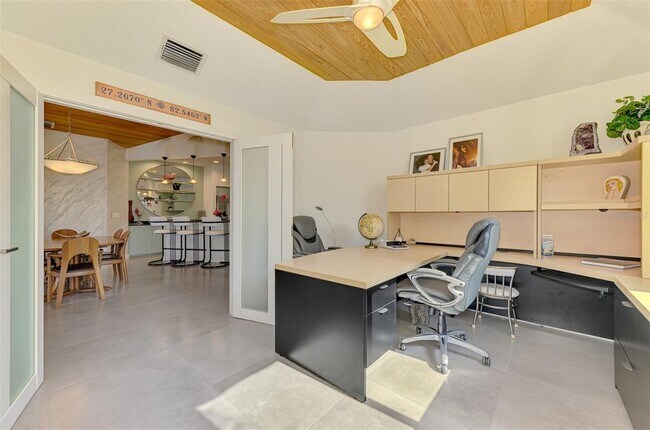Building Photo - 412 Treasure Boat Way
