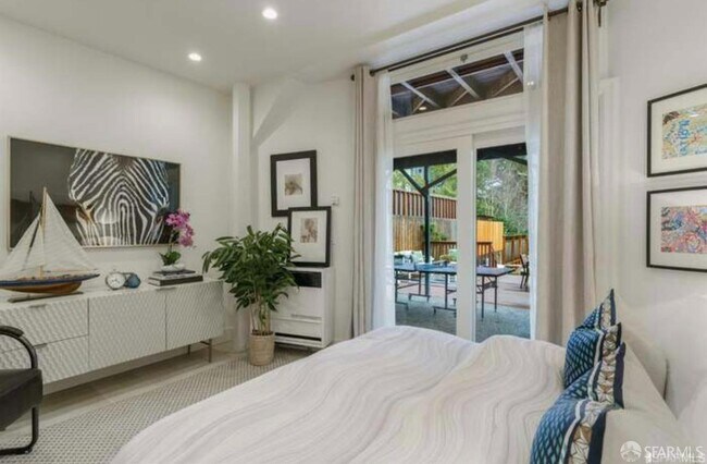 Building Photo - 2518 14th Ave