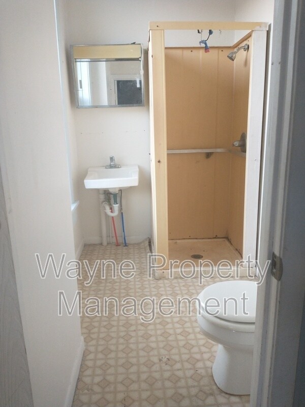 Building Photo - 546 2nd St