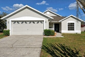 Building Photo - Spacious 3/2 Home For Rent in Davenport with extra Florida/Sun Room!!