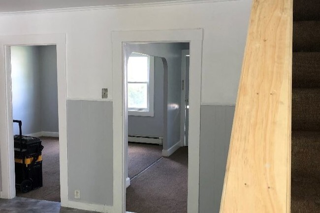 Kitchen Entry - 21 Miner St