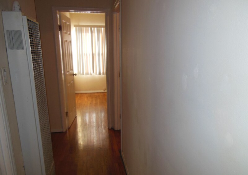 Building Photo - 14823 Longworth Ave