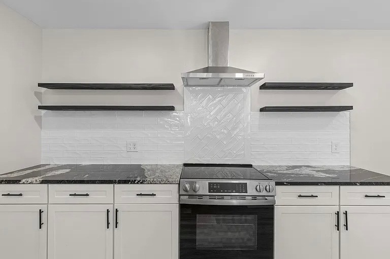 Building Photo - 960 Soaring Dr NE