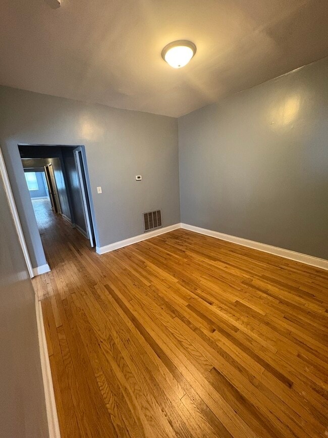 Building Photo - 4147 W Arthington St