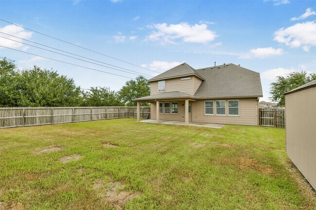 Building Photo - 5002 Creekside Ave