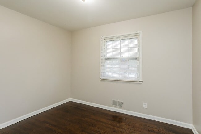 Building Photo - 3500 Ruysser Rd