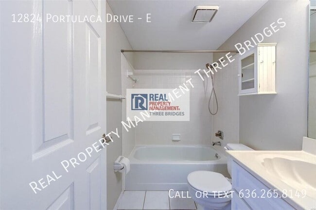 Building Photo - 12824 Portulaca Dr