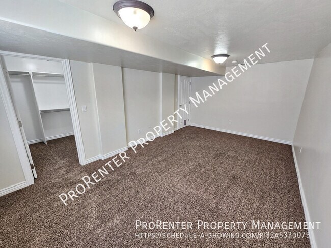 Building Photo - 1911 1485 W