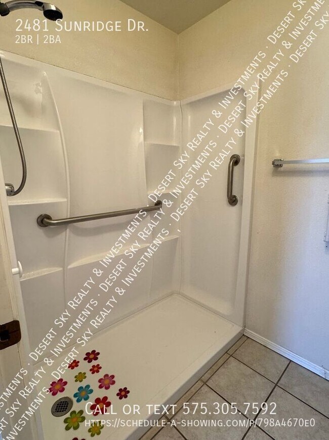 Building Photo - 2481 Sunridge Dr