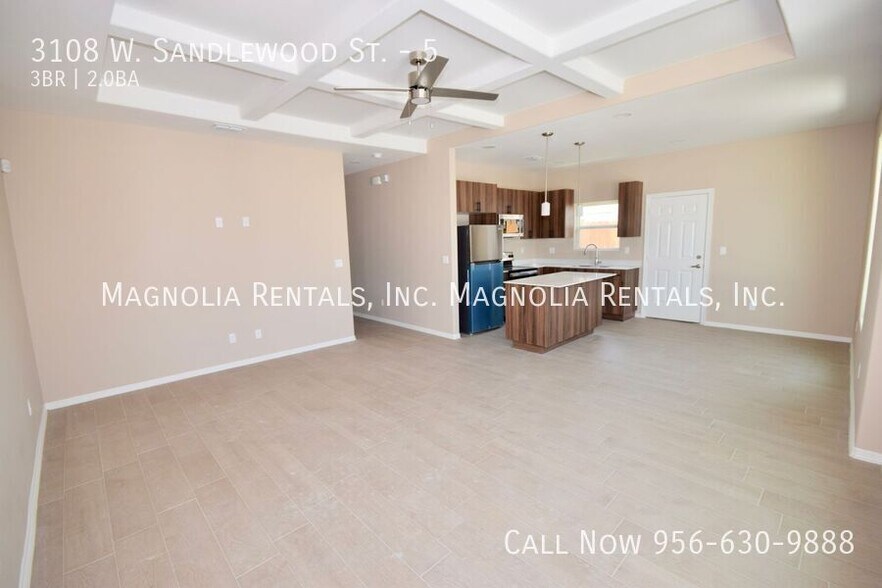 Building Photo - 3108 W Sandlewood St