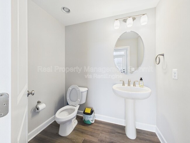 Building Photo - 3284 Charleston Blvd