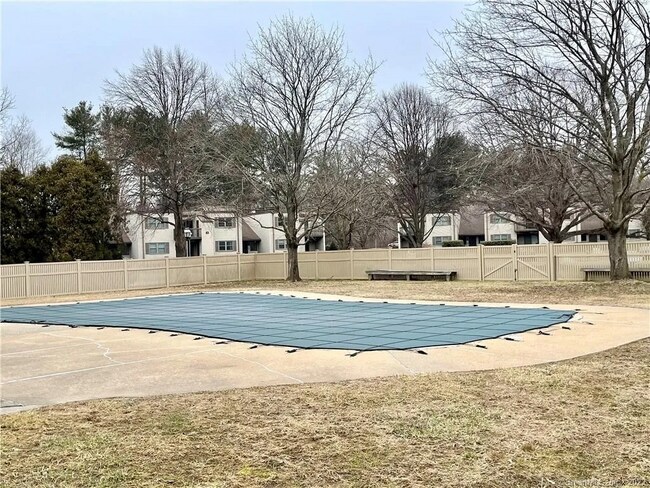 Building Photo - 1611 Twin Circle Dr