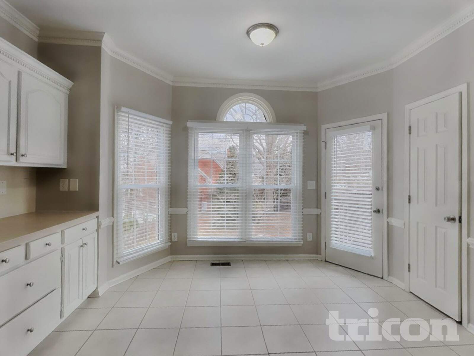 Building Photo - 6013 Rittenhouse Rd