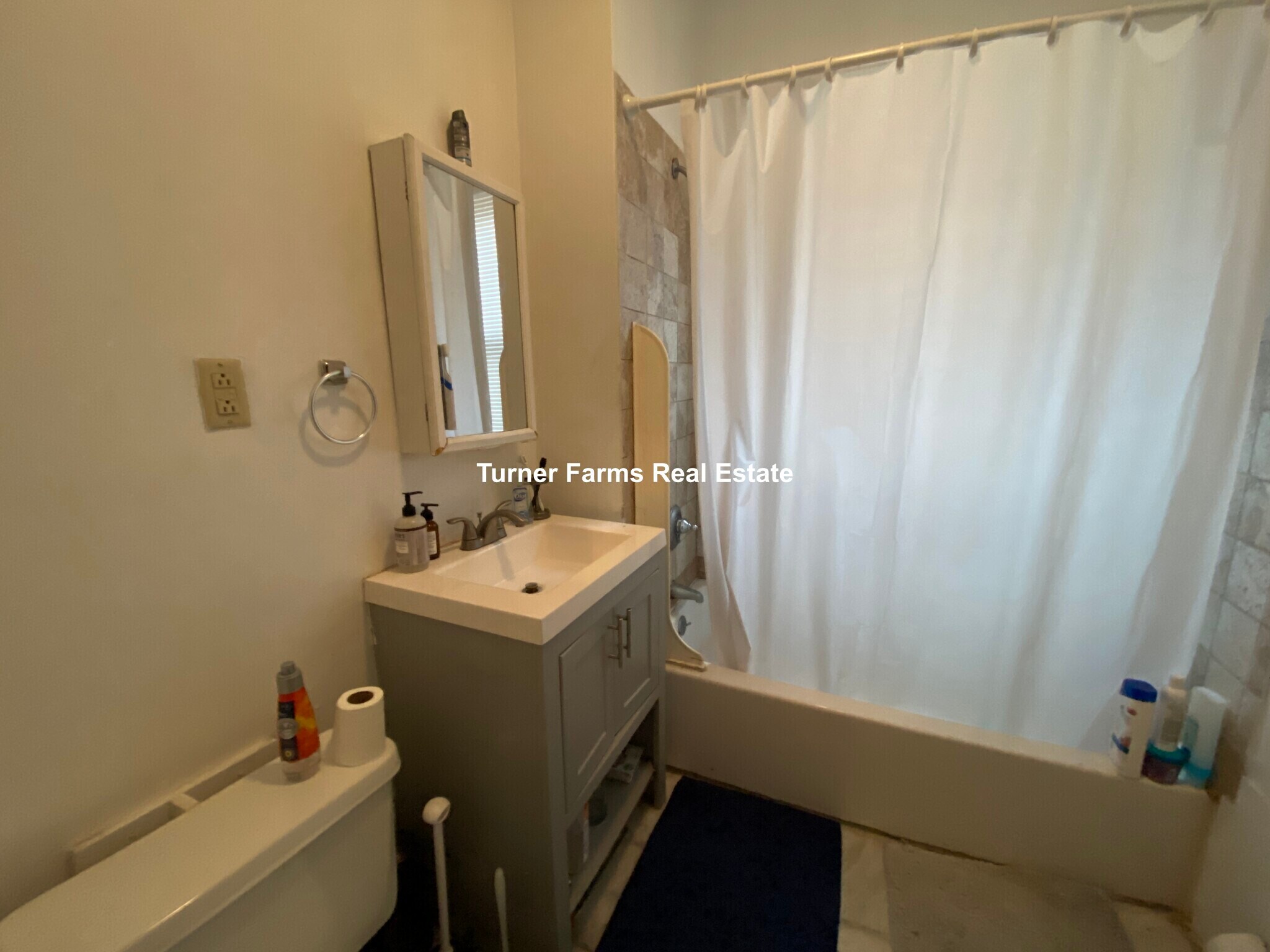 Building Photo - 36 Cherokee St