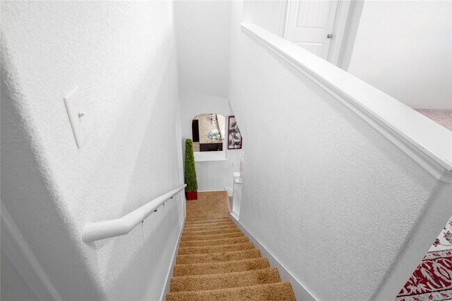 Building Photo - 606 Screech Owl Dr