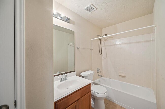 Building Photo - 17219 Osprey Landing Dr