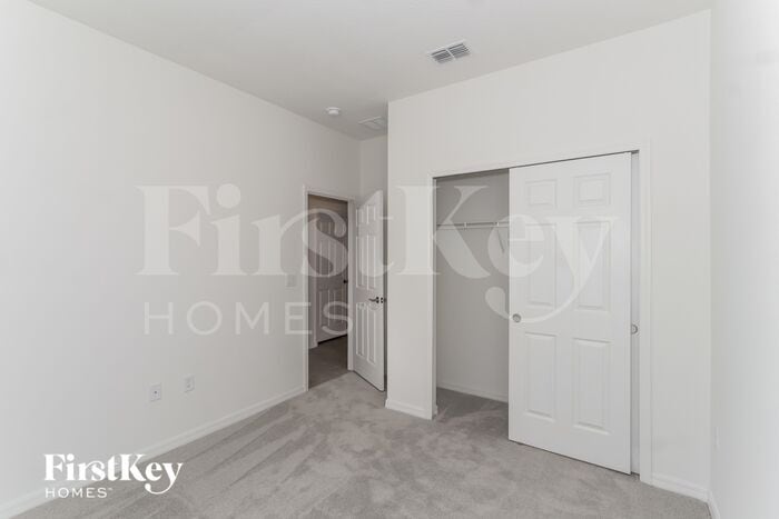 Building Photo - 560 Crown Rose Dr