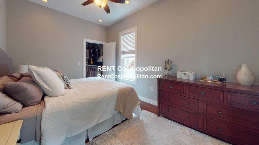 Building Photo - 15 Sherman St