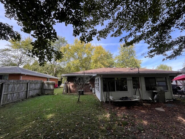 Building Photo - 16 Milton-Potsdam Rd