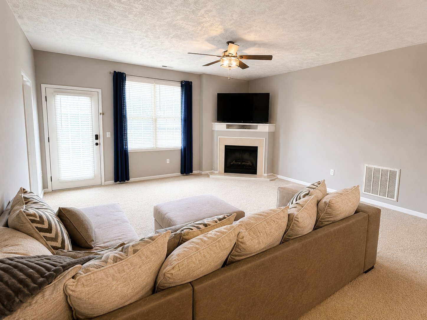 Building Photo - 3930 Bardstown Ct