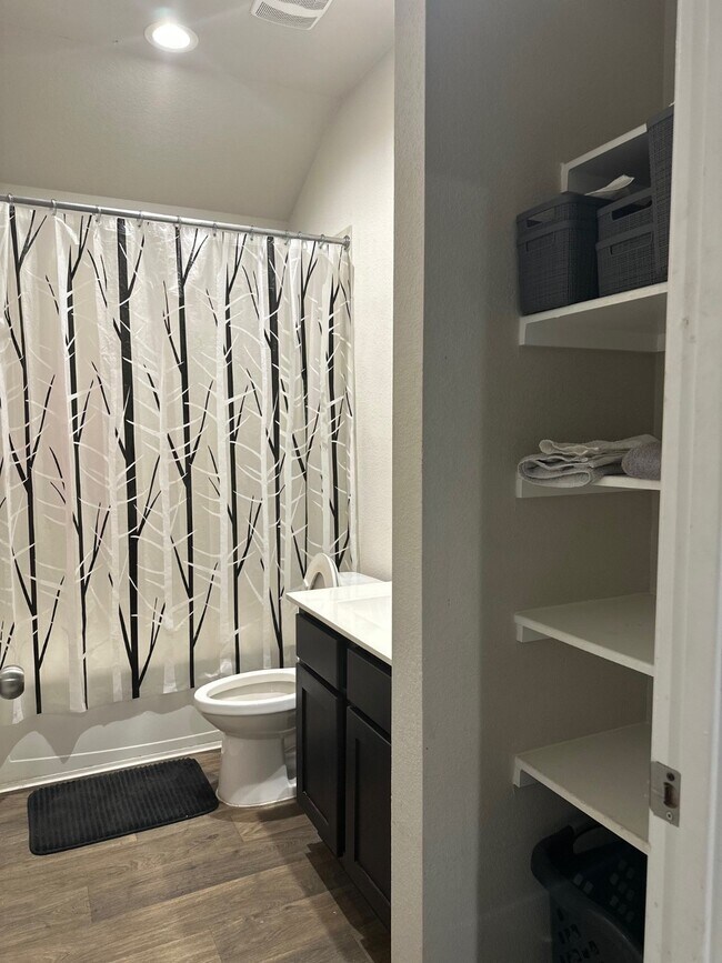 Building Photo - 4434 Navelli Way