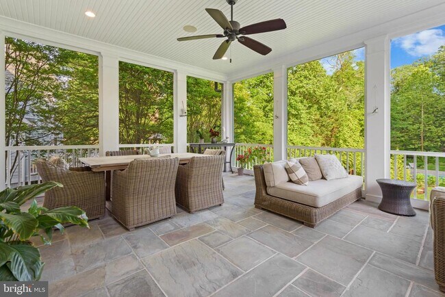 Building Photo - 5600 Brite Dr