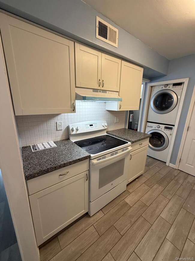 Building Photo - 4 D Independence Ct