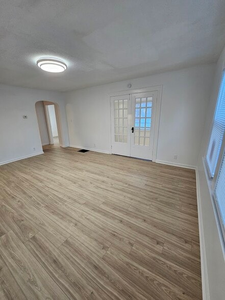 Living Room - 441 Cecil Ave