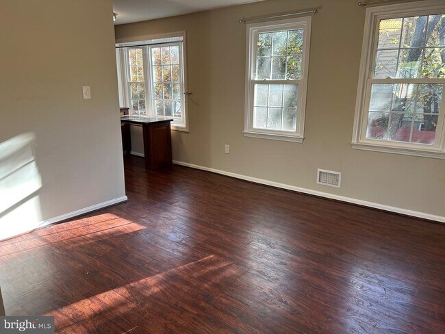 Building Photo - 13133 Putnam Cir