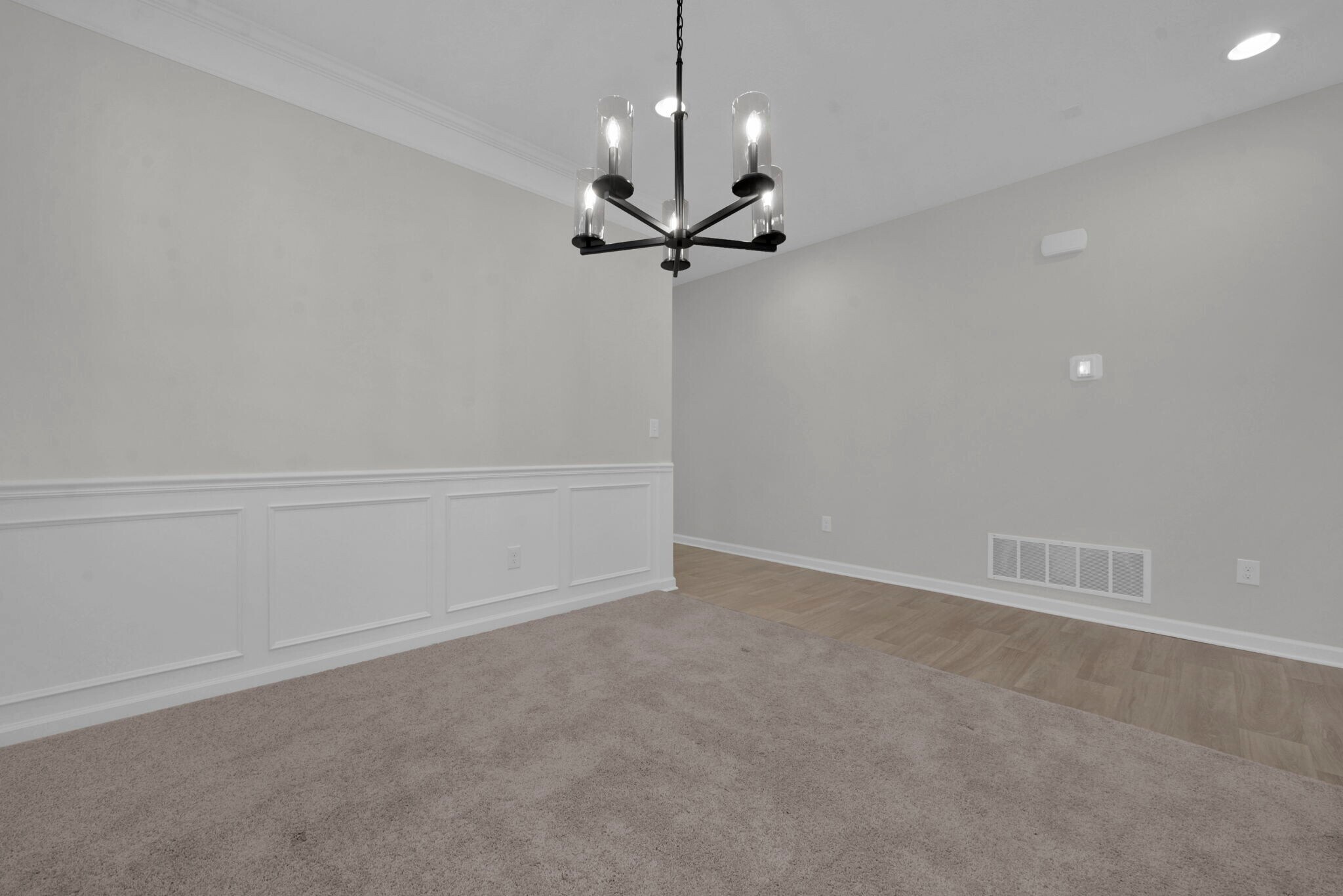 Building Photo - 12065 Landon Dr