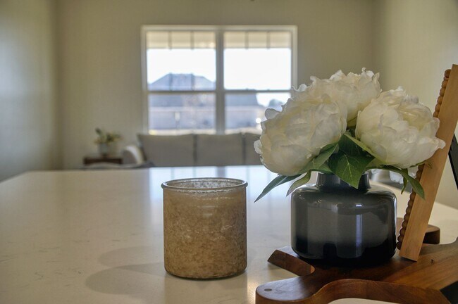 Building Photo - Brand New Home in Washington!