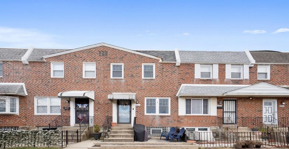 Primary Photo - 8417 Walker St