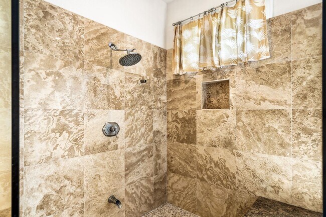 Building Photo - Luxurious Oceanview Getaway w/Private Pool...