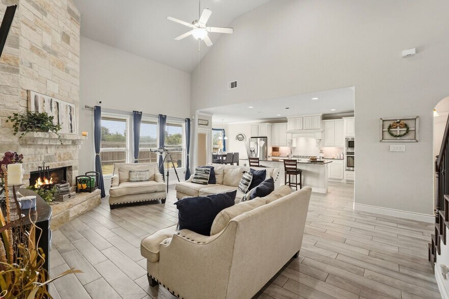 Building Photo - 10311 Silver Shield Way