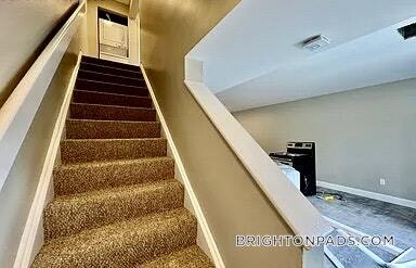 Building Photo - 160 N Beacon St