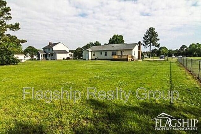 Building Photo - 2238 Kay Rd