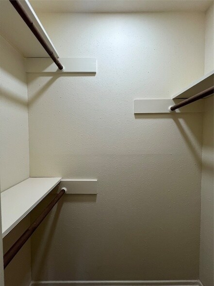 Building Photo - 5023 Ridgestone St