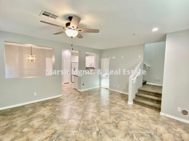 Building Photo - Wonderful two-story 3 bedroom home with community pool in Gilbert!