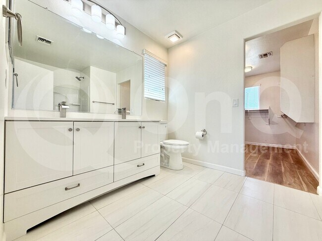 Building Photo - 8080 W Rushmore Way