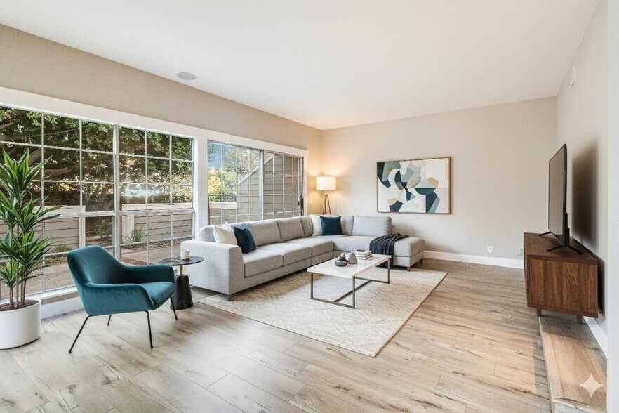 Building Photo - 470 Providence Ct